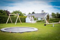 Holiday Home near Dutch Coast & Green Park
