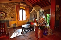 Appartement met zwembad, Rignano