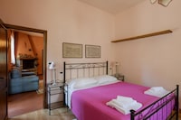 Villa bei Montecchio Vespoli mit Pool