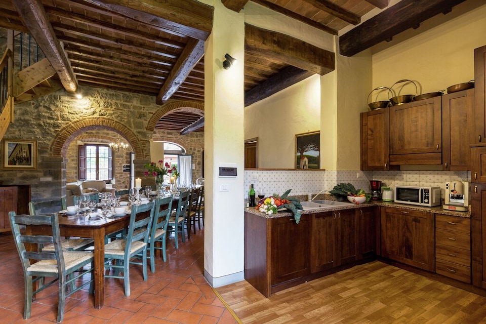 Villa en Cortona con piscina privada y viñedos, Cortona