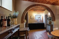 Villa in Tuscany with Organic Wine Estate