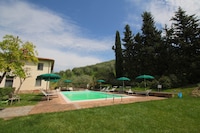 Cascina a San Gimignano vicino Cisterna
