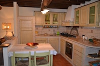Capannori Stylish Townhouse