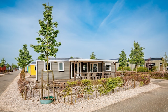 Chalet by Maurik Lake with Hammock