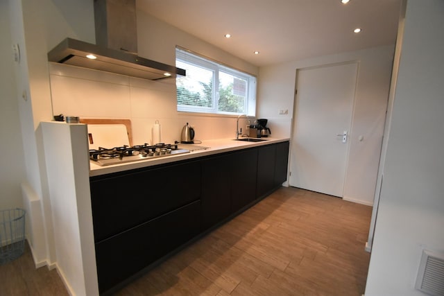 Bungalow near Veerse Meer with Private Garden, Kamperland