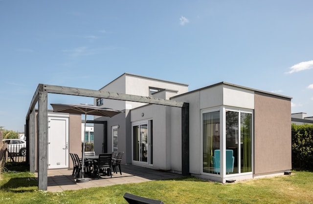 Bungalow in Zeebad near the Beach