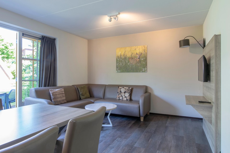 Bungalow near Breda & De Biesbosch Park, Oosterhout