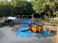 Lodge in Duinhoeve near Dunes & Playground