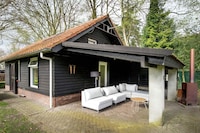 Casa Vacanze a Leende con Giardino & Jacuzzi
