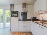 Natuurgerichte villa met magnetron