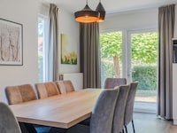 Natuurgerichte villa met magnetron