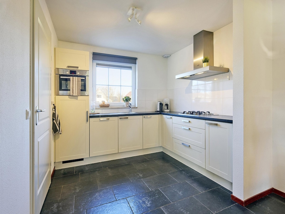 Farmhouse in Limburg with Private Sauna, Roggel