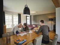 Cascina in Limburgo con sauna e piscina