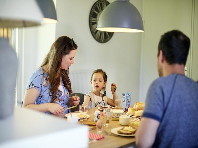 Bungalow in Limburg met Subtropisch Zwembad, Roggel