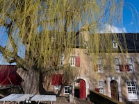 Villa en Mesch con jardםn