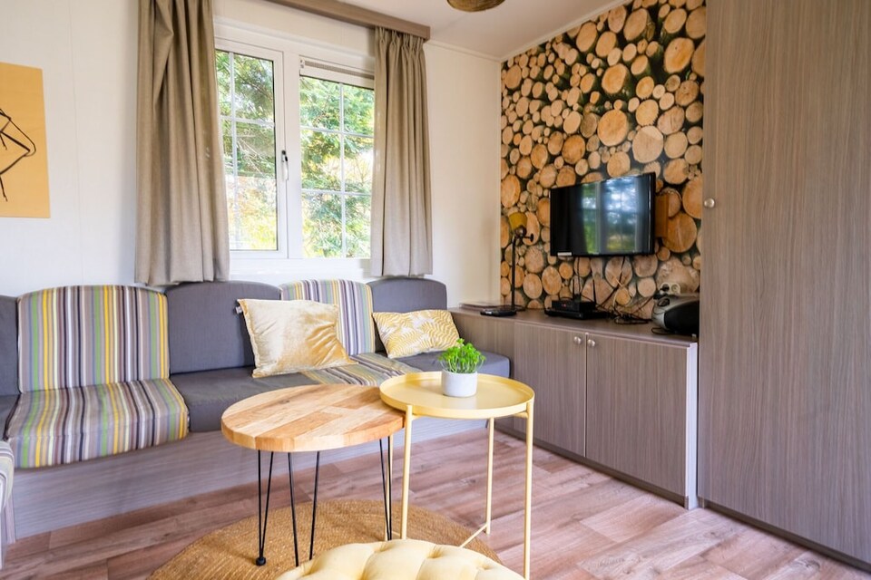 Alegre casa móvil cerca de Park De Veluwe, Otterlo