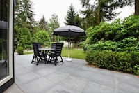 Chalet en Países Bajos con jardín amplio