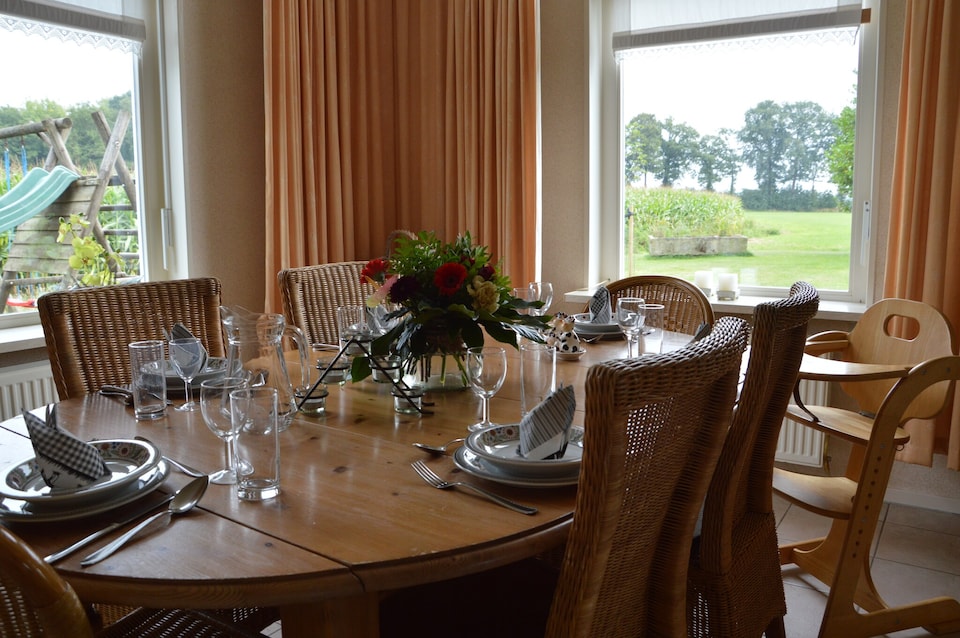 Farmhouse in Haarlo near Lake Hambroek, Haarlo
