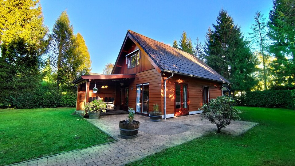 Terrace Apartment with Lush Garden, Epe