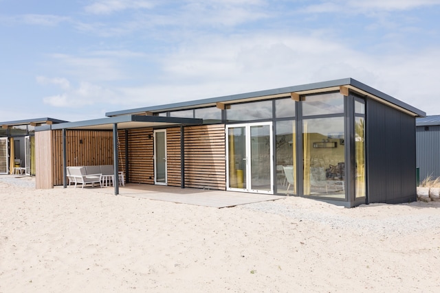 Comfortabele lodge met combimagnetron