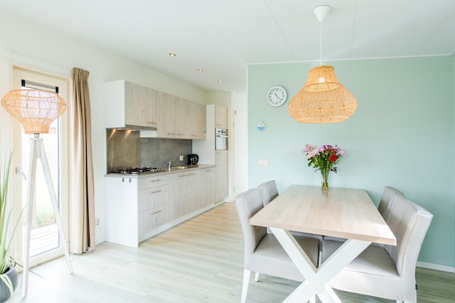 Stijlvol chalet vlakbij het strand, Hollum