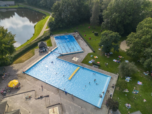 Gezellig chalet met toegang tot het zwembad, Gasselternijveen