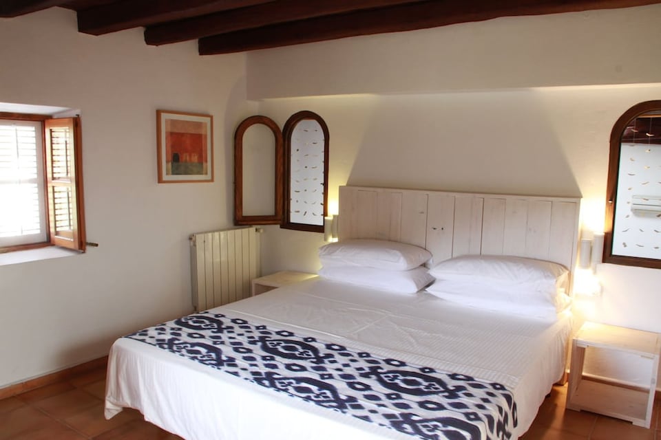 Farmhouse in Ibiza near the Beach, Sant Miquel de Balansat