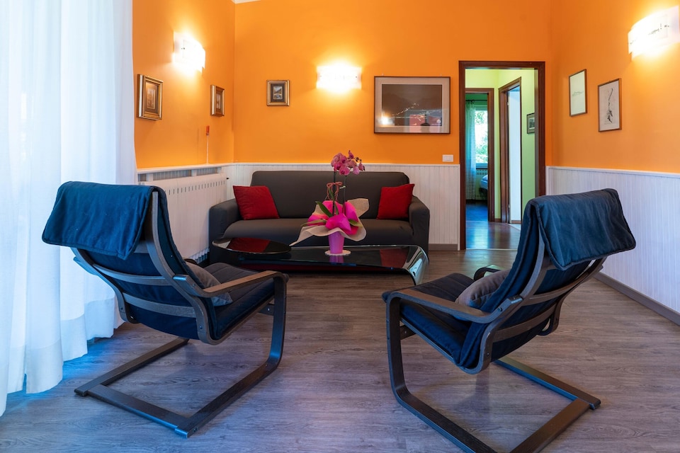 Villa am Idrosee mit Panoramablick, Idro