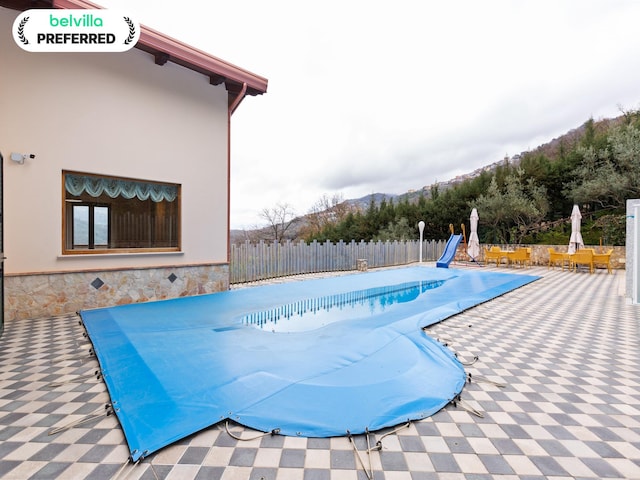 Villa in San Mango met Zwembad en Bubbelbad
