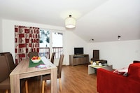 Wohnung in Hautes-Alpes mit Pool