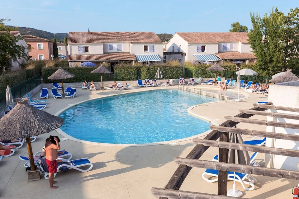 Nature Retreat with Terrace, Vallon-Pont-d'Arc