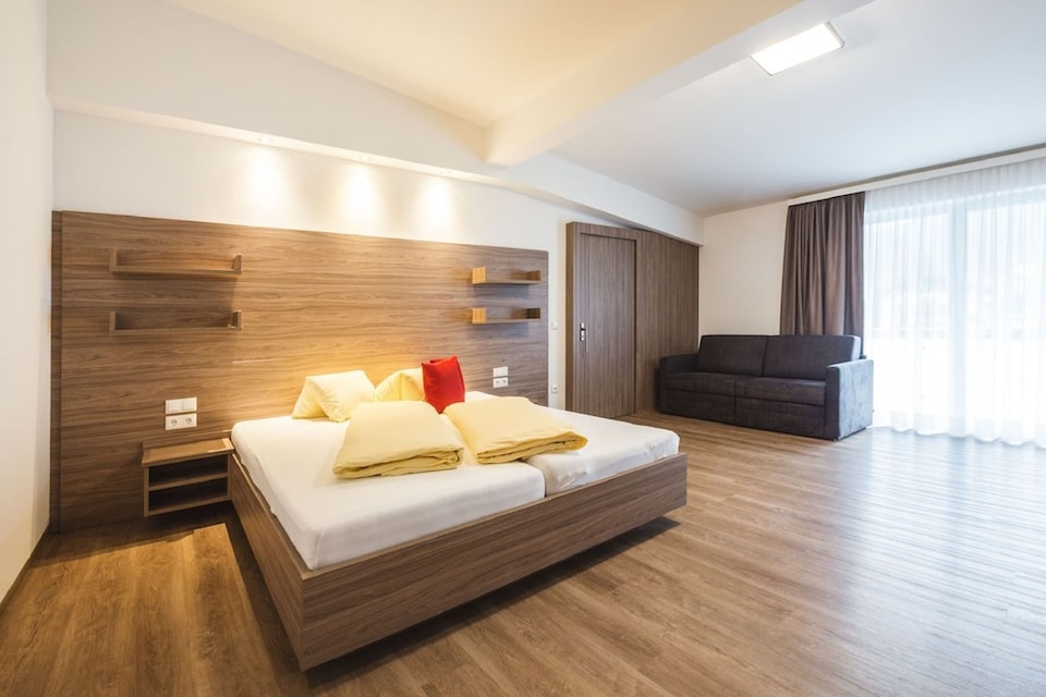 Apartment in Kleinarl near Ski Slopes, Kleinarl