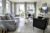 Bungalow on Island with Private Rowing Boat