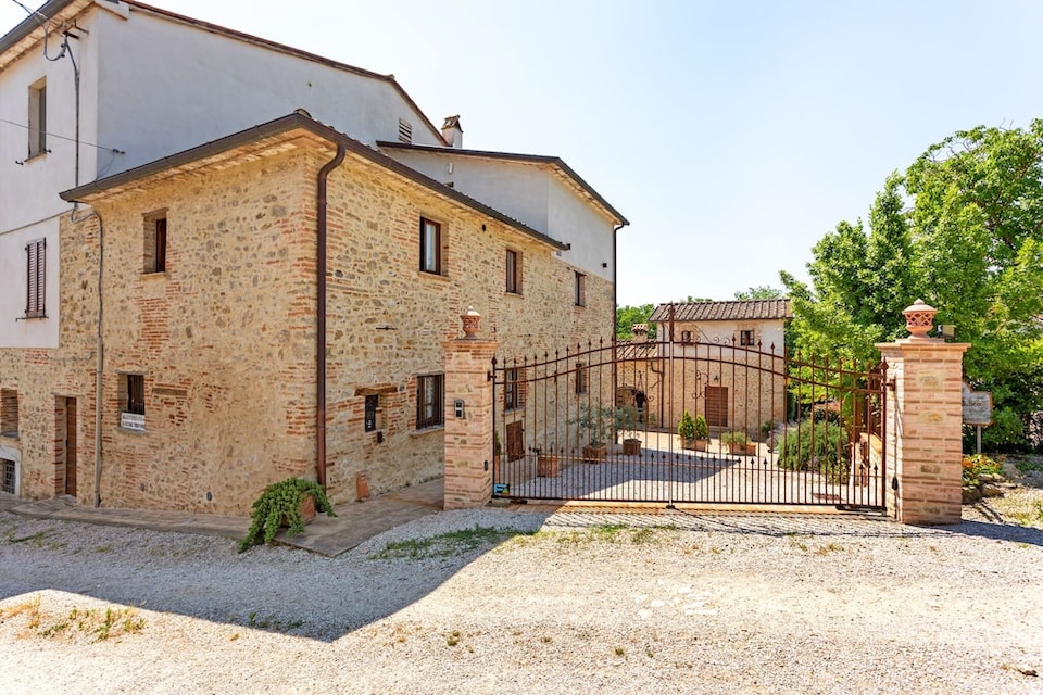 Holiday Home in Umbria with Pool, Città di Castello