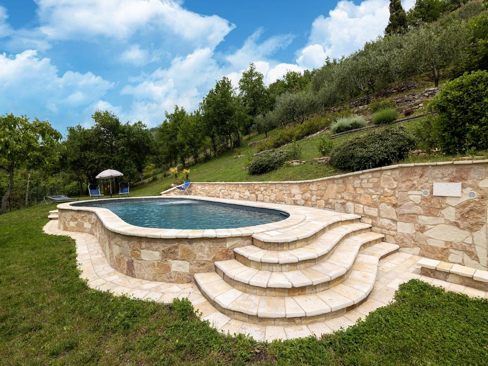 Apartment in a CountryHouse with pool, Acqualagna