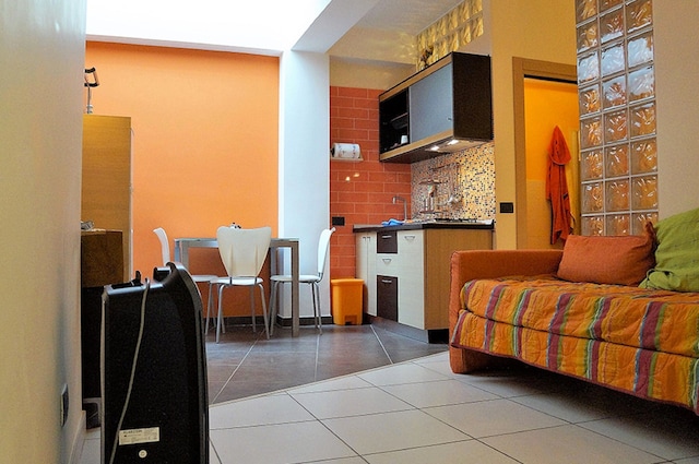Schicke Wohnung am Reitani-Strand, Reitani