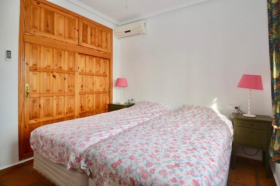 Villa familiar con vistas al valle, Rojales