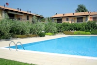 Ferienhaus Bardolino mit Pool am See