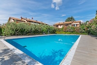 Ferienhaus in Bardolino mit Pool am See