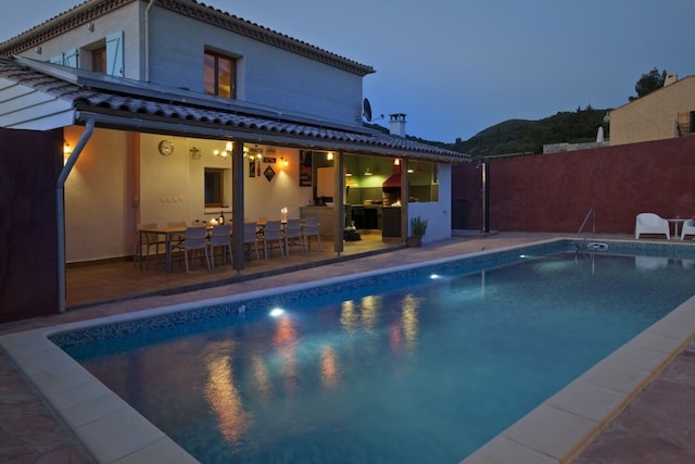 Villa in Roquebrun mit Pool und Terrasse