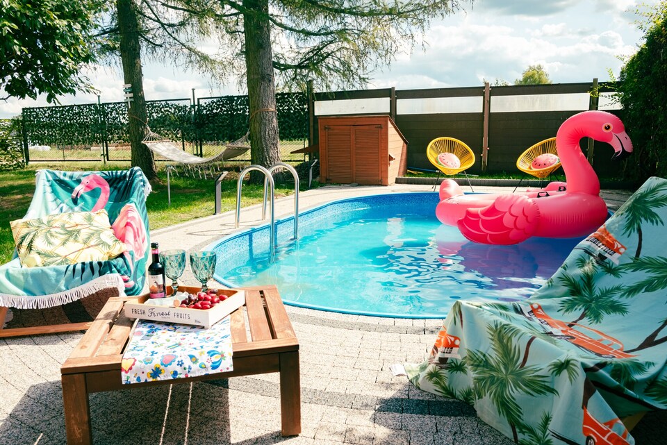 Holiday Home in Kashubia with Pool & Sauna, Częstkowo