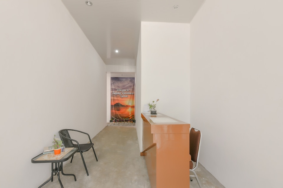 OYO 3315 Tanjung Residence Syariah, Lolong, Padang