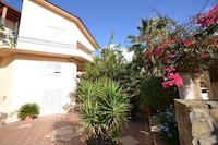 Timpi Russi Coastal Home