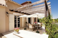 Villa in Rouzède mit beheiztem Pool