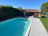 Moderne villa met zwembad in Brives