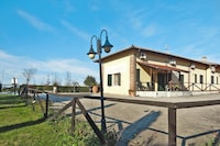 Appartement in Vinci met zwembad & wellness
