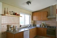 Ferienhaus in Covas mit Pool und Natur