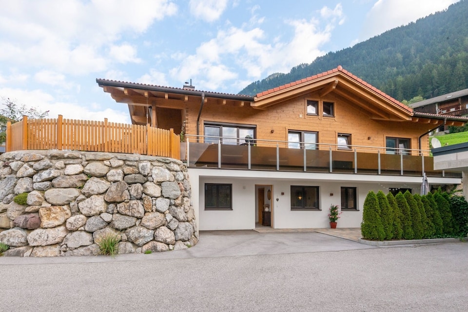 Apartment in Tyrol near Ski Lift, Bruck am Ziller