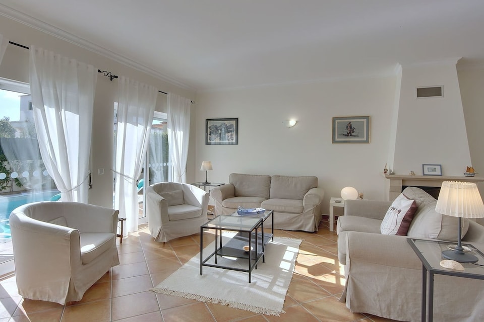 Villa in Carvoeiro near Beach & Pool, Carvoeiro