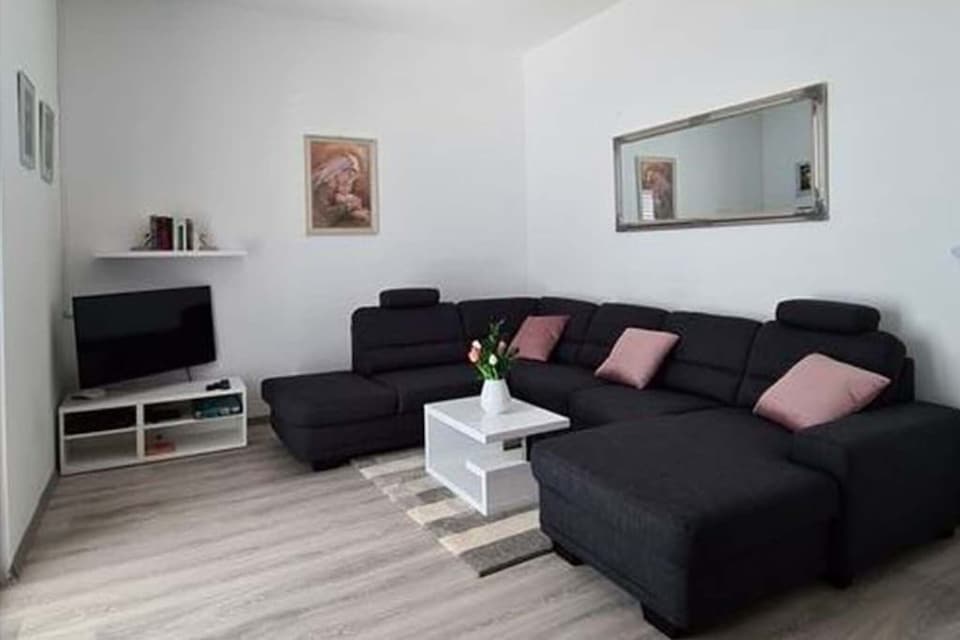 Luxury Apartment with heated pool in Starigrad, Starigrad